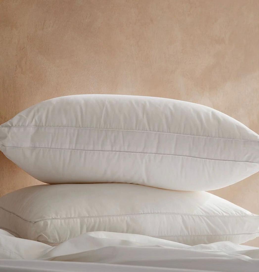 Low & Firm Gusseted Pillow